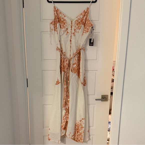 CeCe White Maxi Dress with Peach Floral Detail - Picture 2 of 4